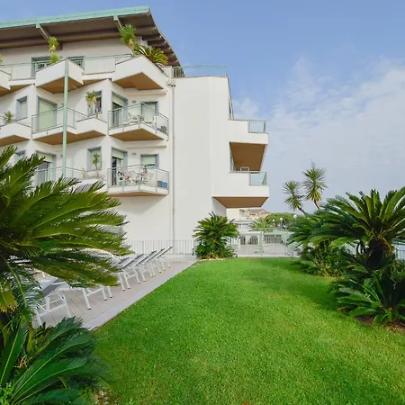 Residenza Miralago by Wonderful Italy-3