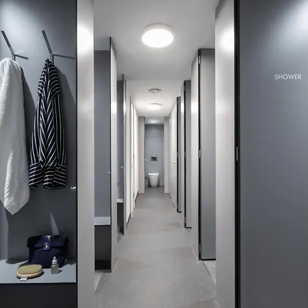 Zedwell Capsule Hotel Piccadilly Circus-2