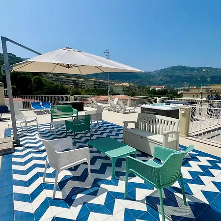 Palazzo Mauro Sorrento Luxury Rooms-3