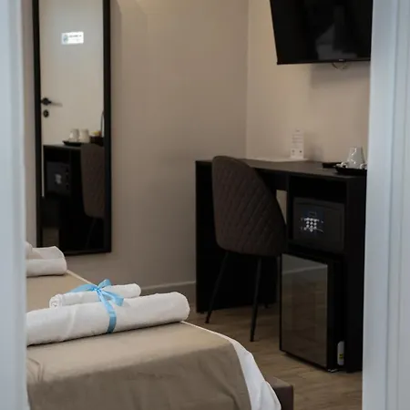 Celeste Rooms - Boutique B&B With Breakfast Near Via Etnea-2
