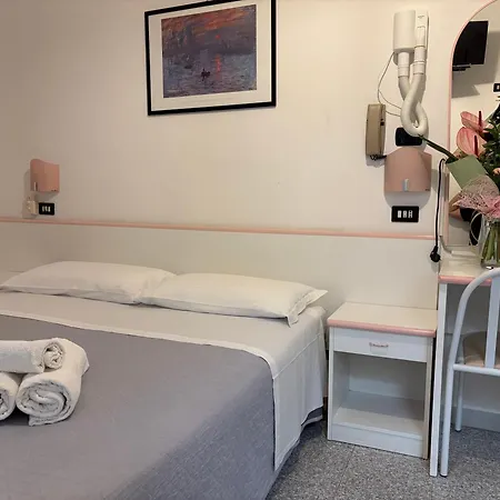 Hotel Rosy-2