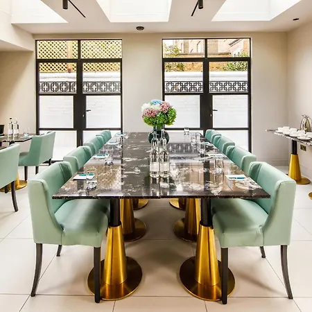Ellen Kensington-3