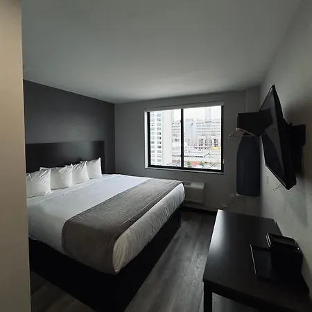 Capital Hotel Long Island City-2