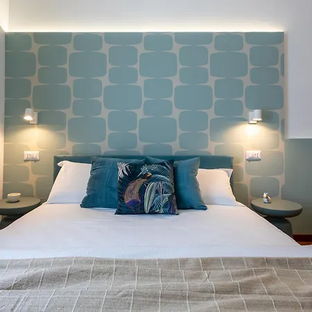 Cornelia Vatican Suites-3