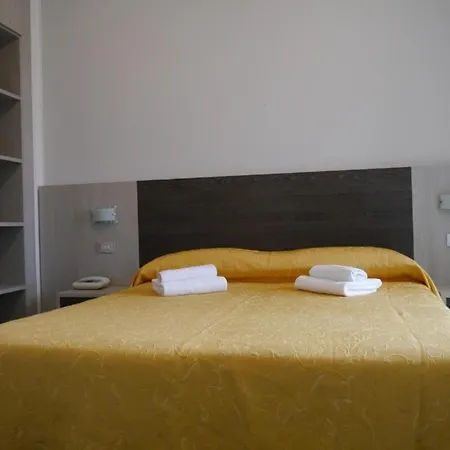 Hotel Monaco - parcheggio incluso e piscina-3