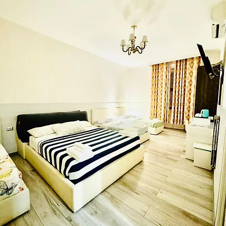 Oscar Suite Home-2