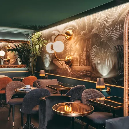 Snob Hotel-3