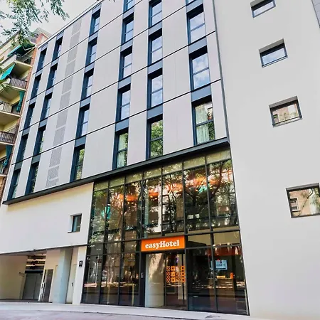 Easyhotel Barcelona La Sagrera-2