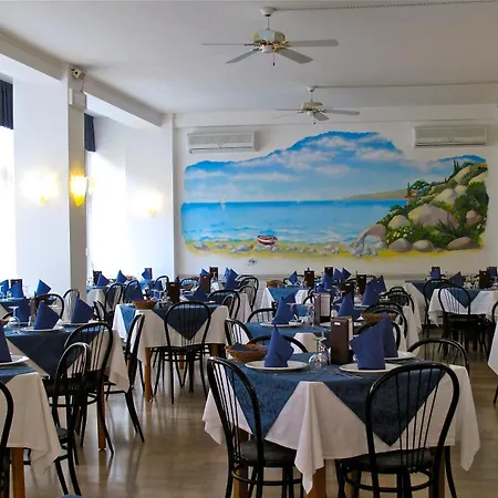 Hotel Holiday-2