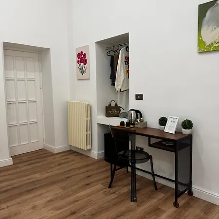 Interno ventidue-3