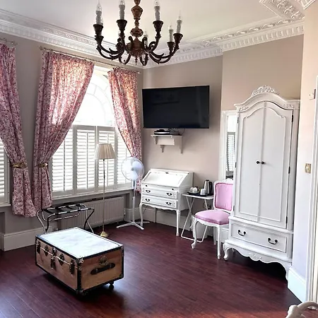Balham Lodge-2