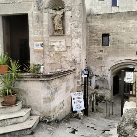 Stone Rooms-3
