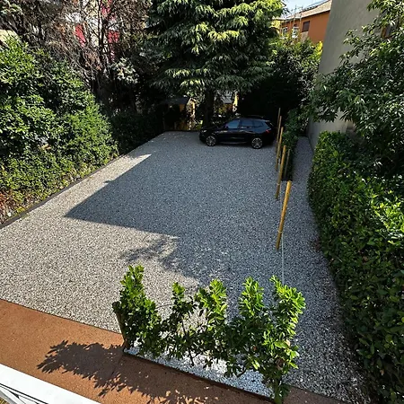 B&B Villa Margherita - Luxury Rooms In Padua-3