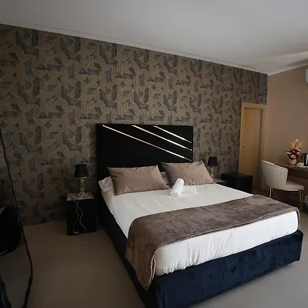 B&B Suites&Rooms piazza dei martiri-3