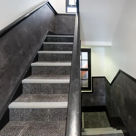 Easyhotel Paddington-3