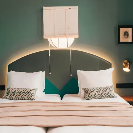 The Hendrick'S Hotel-3