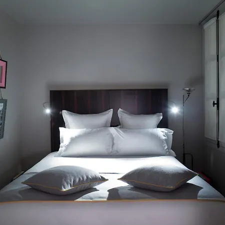 Hotel Saint Dominique-3