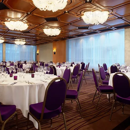 Four Points By Sheraton Munich Arabellapark-3