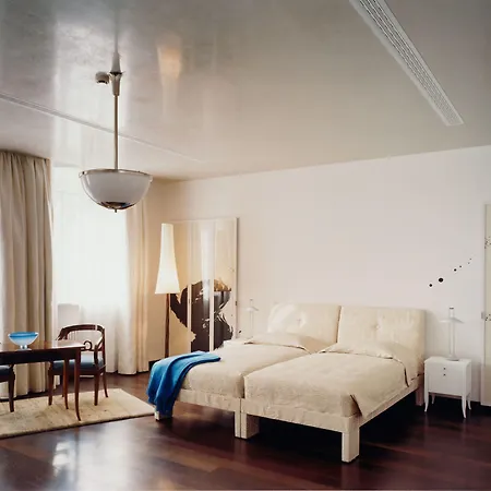 Hotel Greif, A Member Of Design Hotels-3