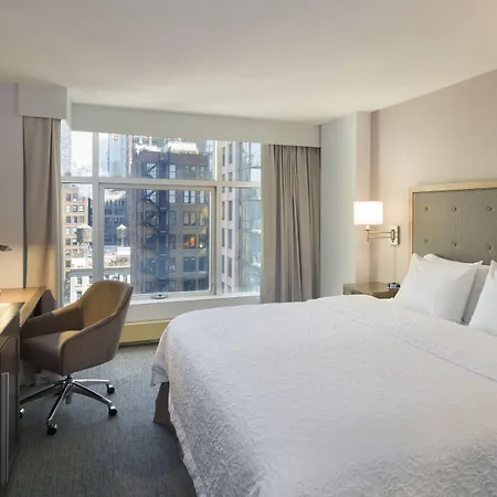 Hampton Inn Manhattan Chelsea-3