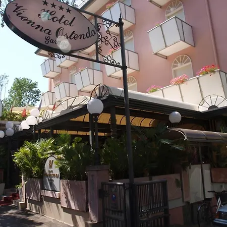 Hotel Vienna Ostenda e Ristorante il Danubio-3