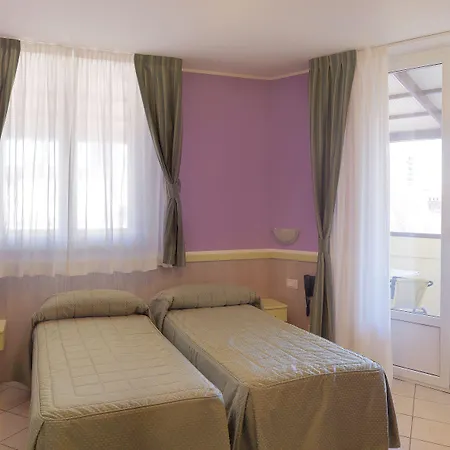Hotel Arco Romana-2