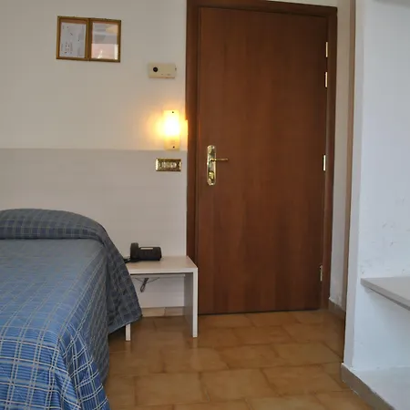 Auto Park Hotel-2