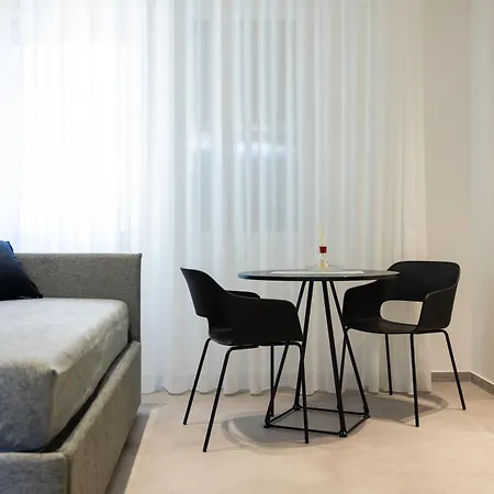 Corso Sicilia Apartments-3