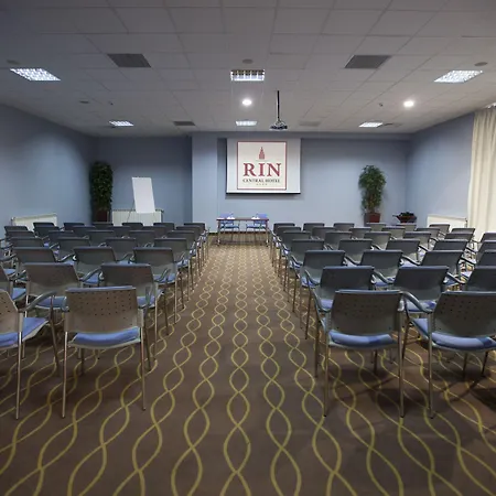 Rin Central Hotel-3