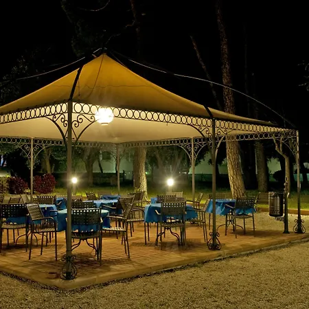 Villa Raffaello Park Hotel-3