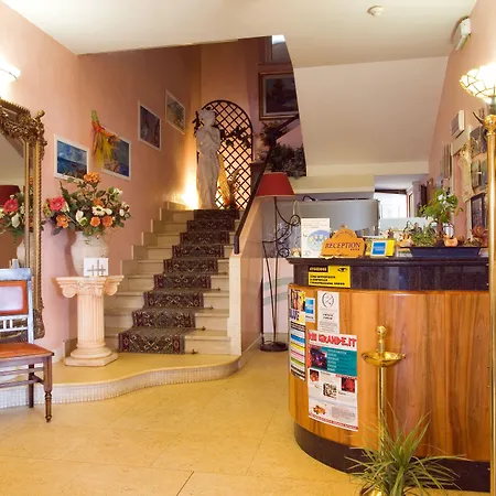Hotel Estate-2