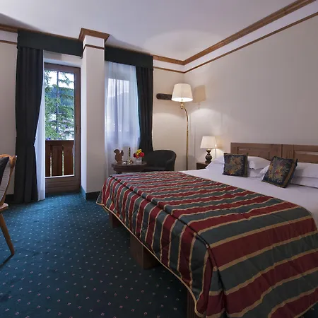 Boutique Hotel Villa Blu Cortina D'Ampezzo-2