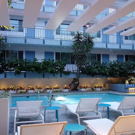 The Beverly Laurel Hotel At West Hollywood-2