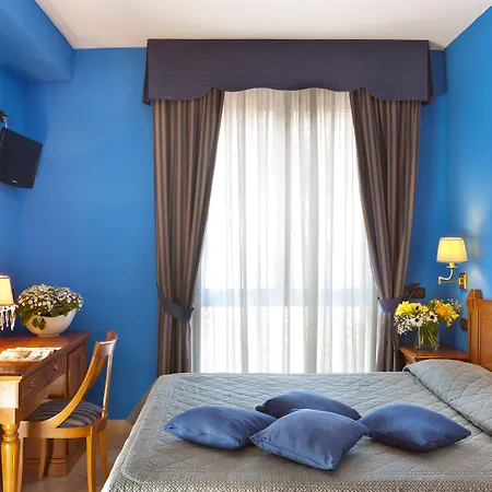 Ulisse Deluxe Hostel-3