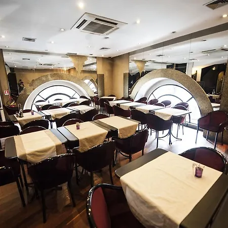 Florian Rooms Guest House-3