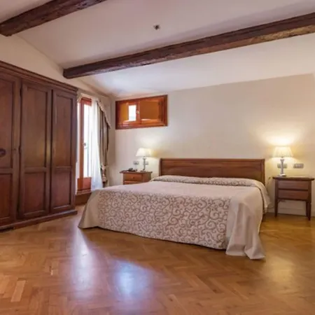 Hotel Dell'Opera-3