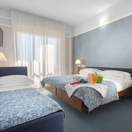 Hotel Esplanade-2