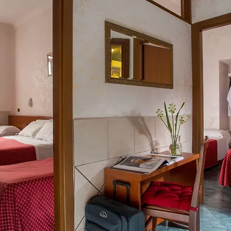 Hotel Luciani-3