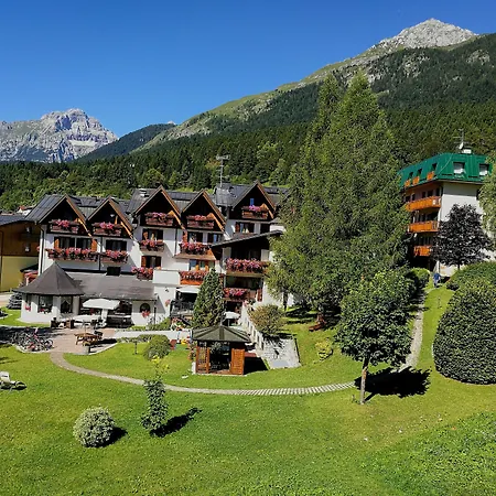 Il Piccolo Dolomiti Resort-2