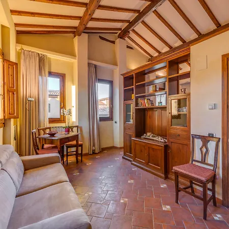 Boutique Hotel In Piazza Della Signoria-3