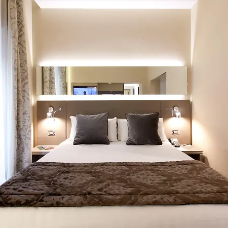Quirinale Luxury Rooms-3