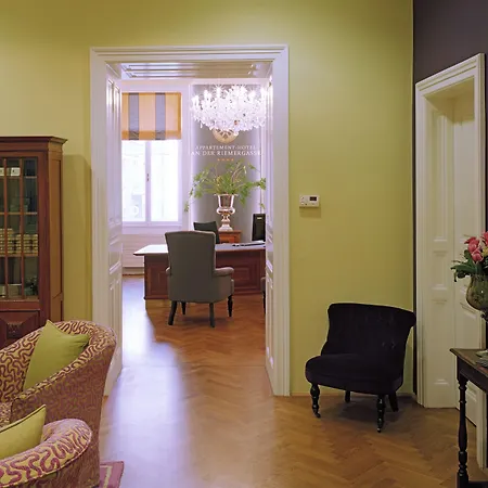 Appartement-Hotel An Der Riemergasse-3