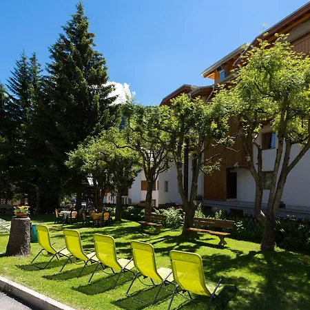 Hotel Alpina-2