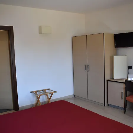 Hotel Il Portico-3