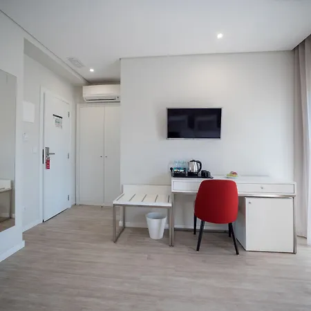 Hotel Canada-2
