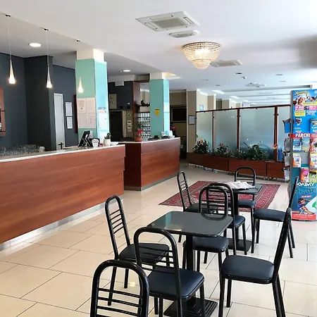 Hotel Boom-3