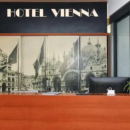 Hotel Vienna-3