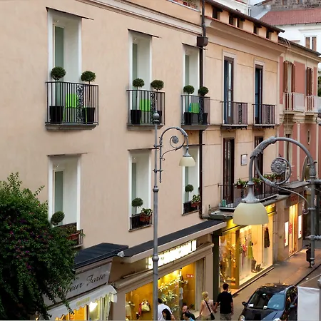 Palazzo Montefusco-2