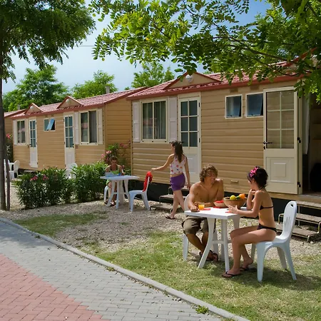 Hu Roma Camping In Town-2