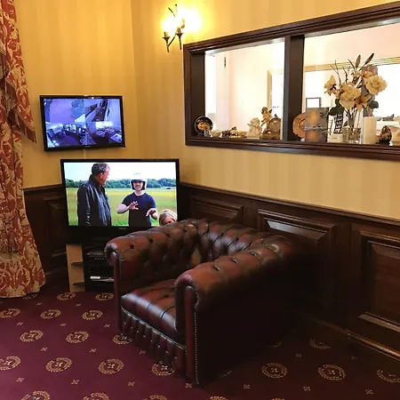 Balmoral House Hotel-3